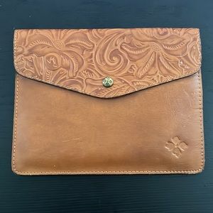 Patricia Nash 💯 Genuine Leather Tablet Case/Clutch